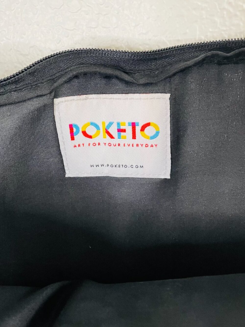Poketo Geometric Cat Design Black Canvas Messenger Laptop Bag - Picture 9 of 10